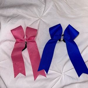 set of hair bows